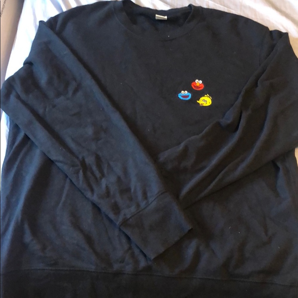 Uniqlo Kaws Sesame Street sweater